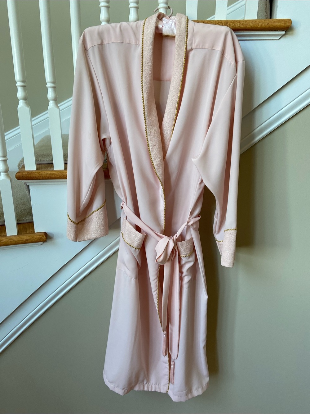 Victoria's Secret Pale Pink Robe with Gold Trim. Vintage Elegance.